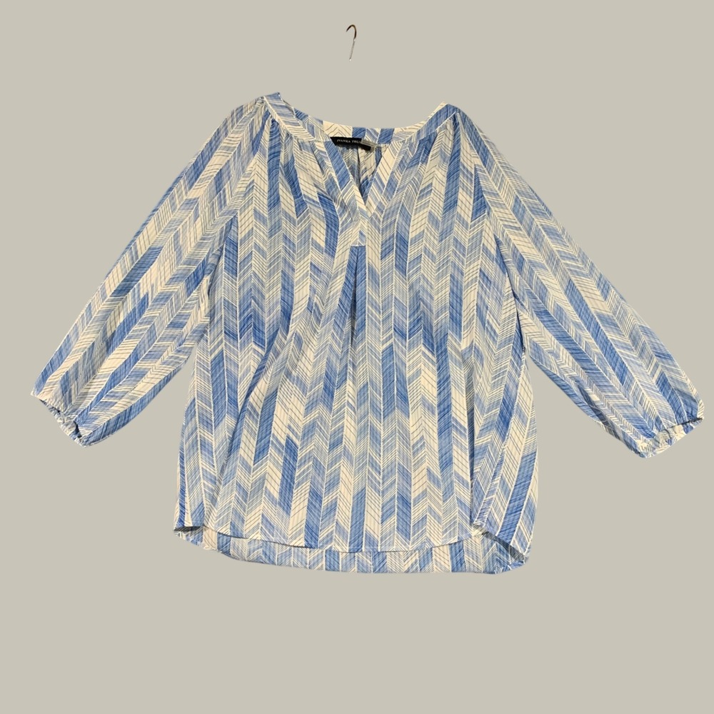 Ivanka Trump Blouse Womens M Blue White Chevron Tencel 3/4 Sleeve V-Neck Boho